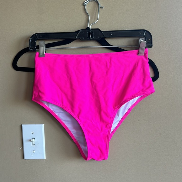 Matching Bikini Set - Picture 2 of 8